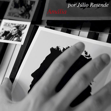 Amália por Júlio Resende