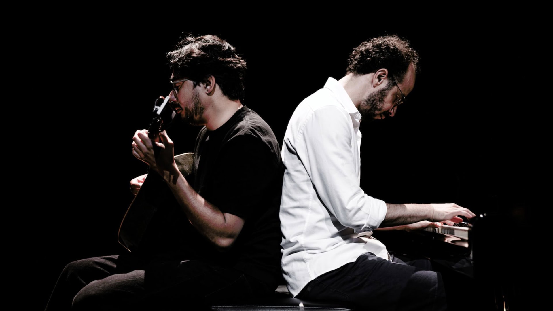 Júlio Resende - Piano Português namora Guitarra Portuguesa feat. Bruno Chaveiro